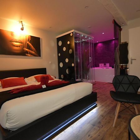 Spa Privatif Love Room, Le Hammam Et Bulles, Chez Nuits Chartraines Шартр Экстерьер фото